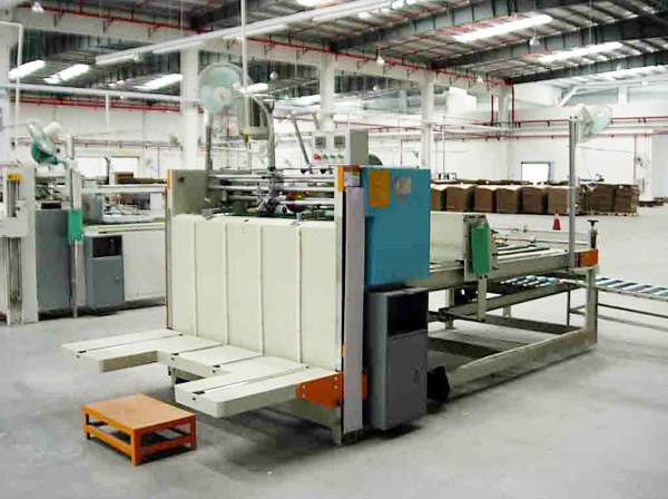 Semi-Automatic Gluer